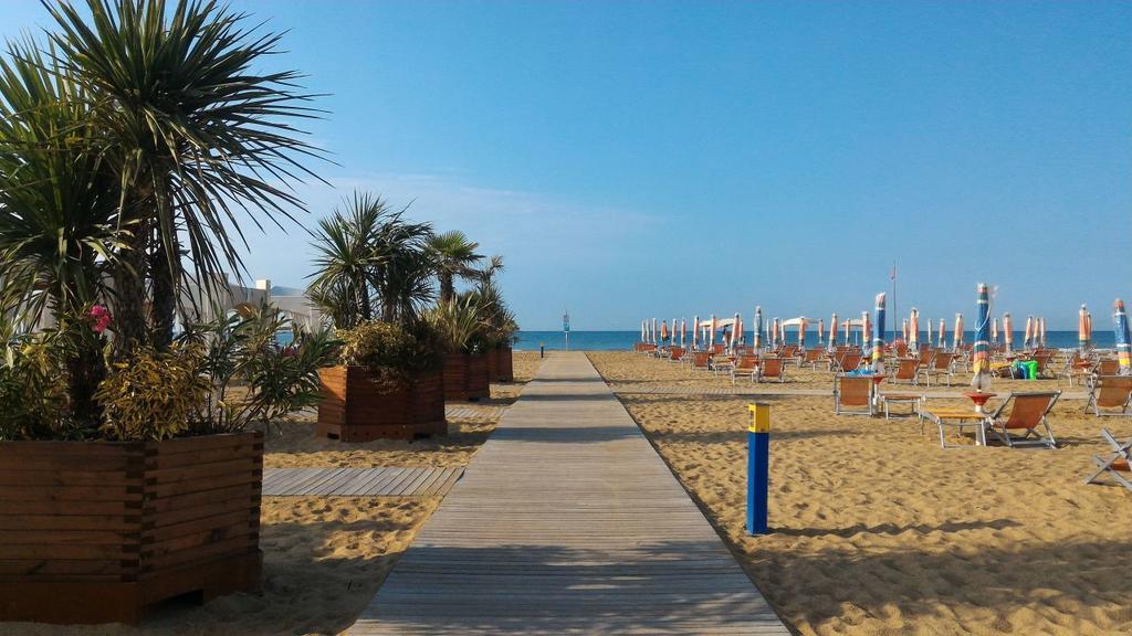 Appartamenti Diana Est Bibione Extérieur photo